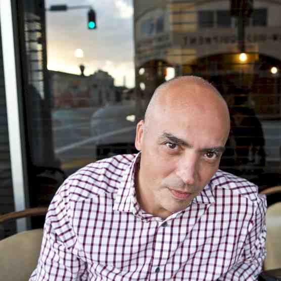 Headshot photo of Jesús Fuenmayor