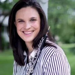 Headshot photo of Emily Hart