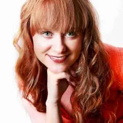 Headshot photo of Lisa Dozier Shacket