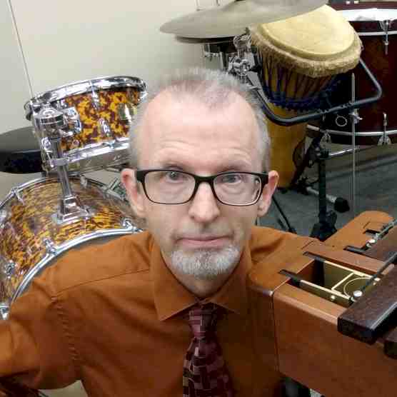 Headshot photo of Kenneth L Broadway