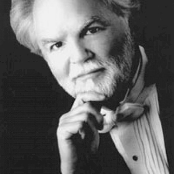 Headshot photo of Willard Ray Kesling