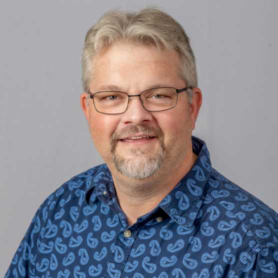 Headshot photo of Trent W Weller