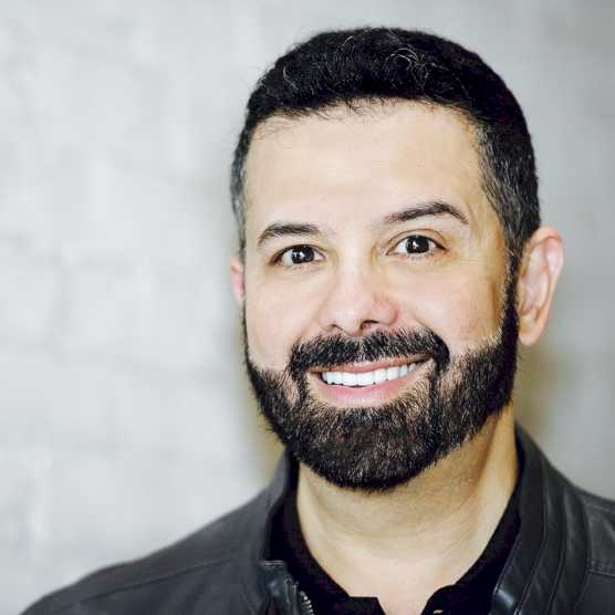 Headshot photo of Tony Mata