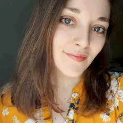 Headshot photo of Colleen Davoli