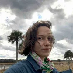 Headshot photo of Lisa M Oppel