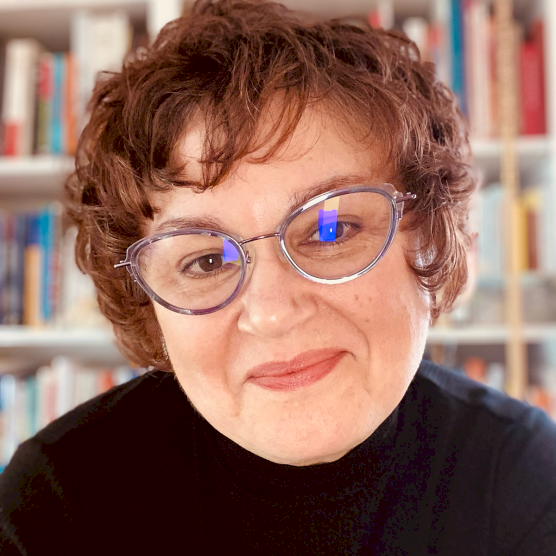 Headshot photo of Maria Rogal