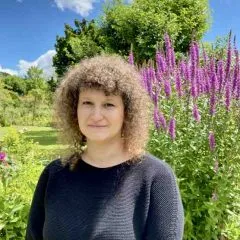 Headshot photo of Rachel Silveri