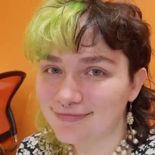 Headshot photo of Ravyn Gale