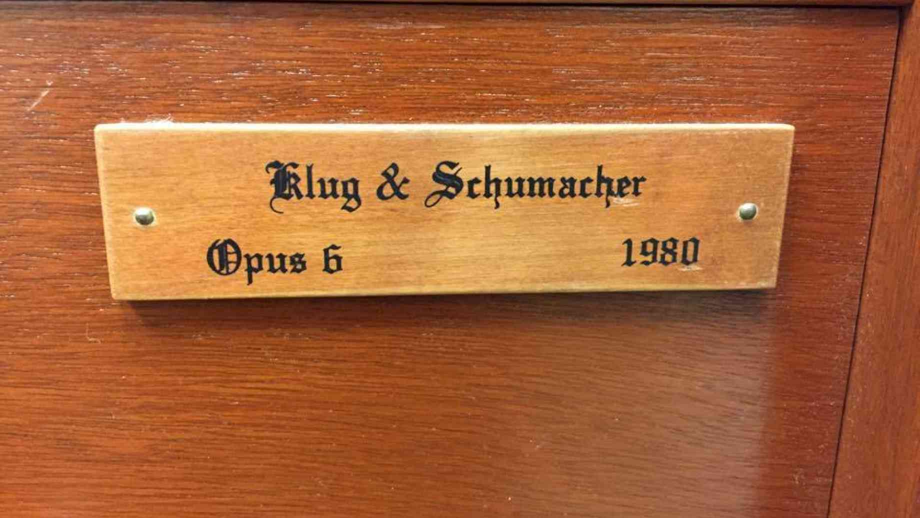 Klug & Schumacher, 1980